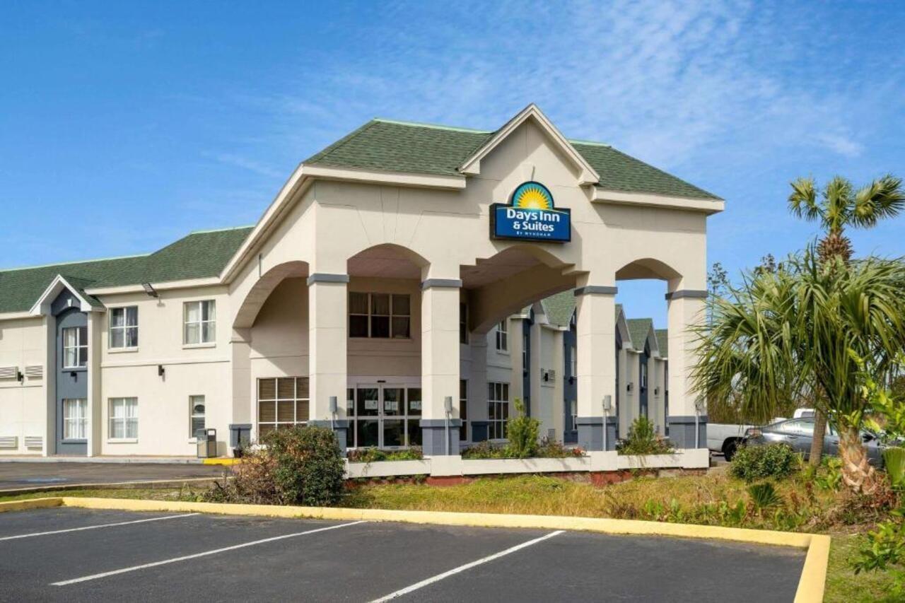 Days Inn By Wyndham Panama City Exterior photo