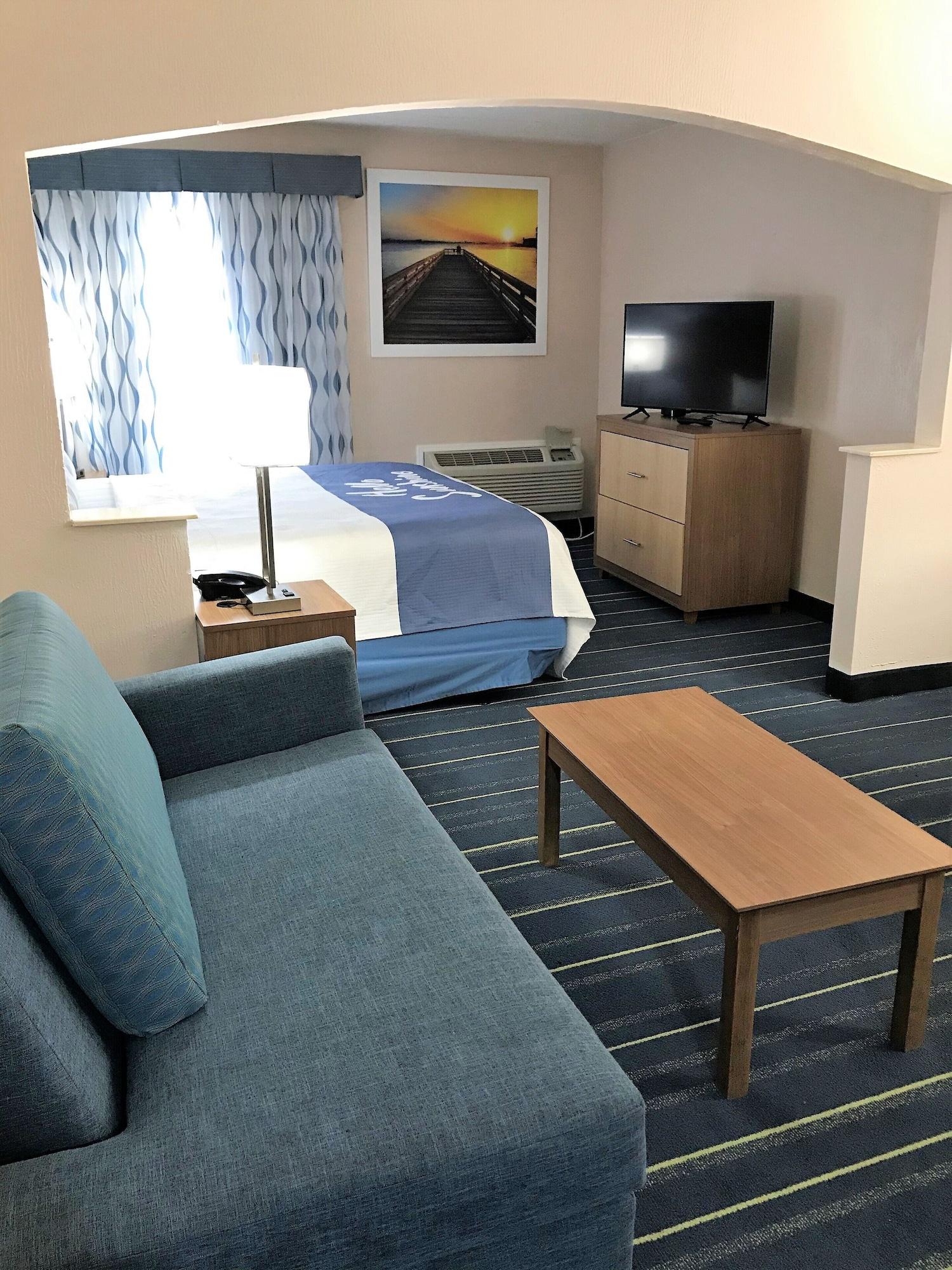 Days Inn By Wyndham Panama City Exterior photo