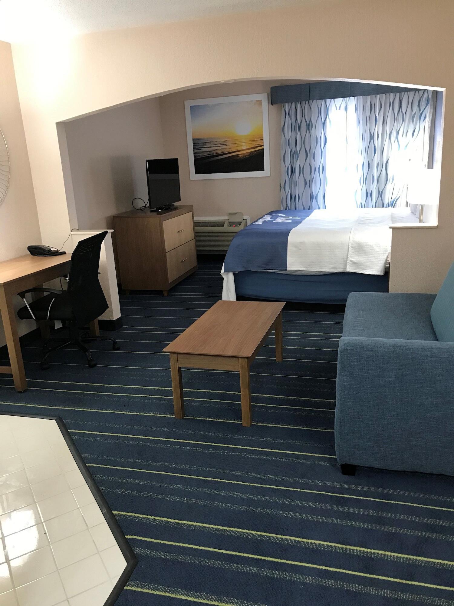 Days Inn By Wyndham Panama City Exterior photo