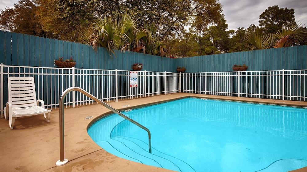 Days Inn By Wyndham Panama City Exterior photo