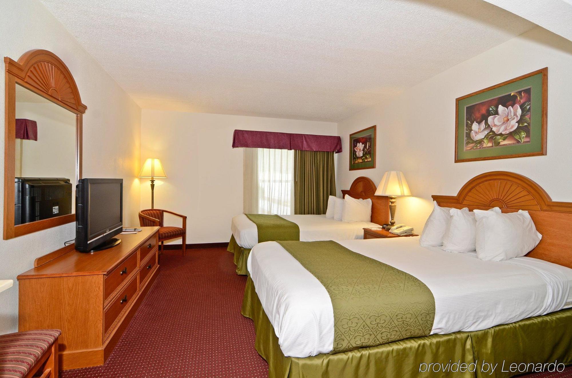 Days Inn By Wyndham Panama City Room photo