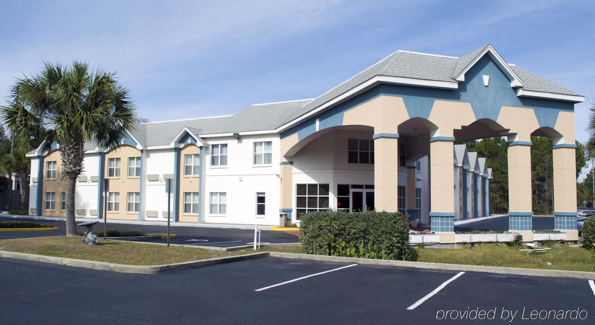 Days Inn By Wyndham Panama City Exterior photo